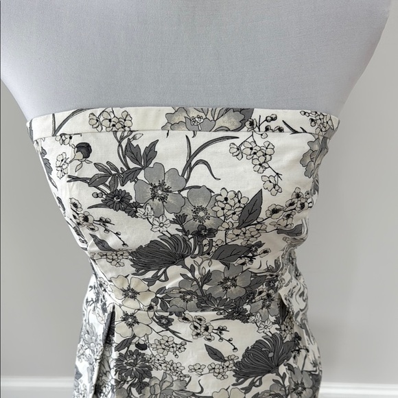 Old Navy Black and White Strapless Dress for Wedding Guests - Picture 2 of 7